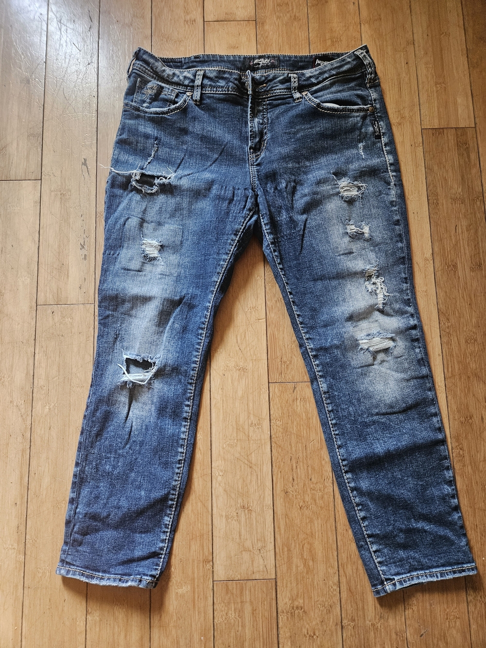 Women's Distressed Blue Jeans